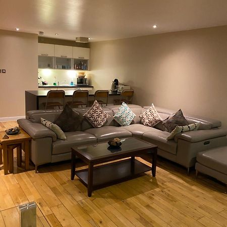 City Centre 2 Bedroom Apartment, Secure Parking. Glasgow Exterior photo